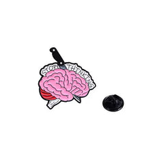 đ§ Stop thinking med kniv i hjĂ€rnan - Emaljpin VĂ„rdaMedStil