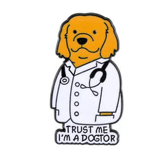 đ¶đ Trust me Iâm a DOGTOR - Emaljpin VĂ„rdaMedStil