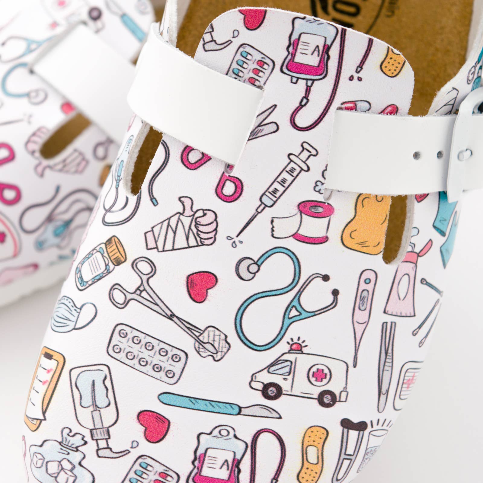 Tofflor med hälrem - Bioomvårdnad omvårdnad och medicin träskor: 36 VårdaMedStil