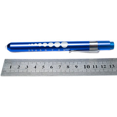 Arbetslampa för vårdpersonal - Röd ❤️ VårdaMedStil