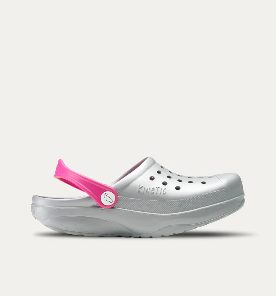 Silver-Fuchsia Kinetic Clogs VårdaMedStil