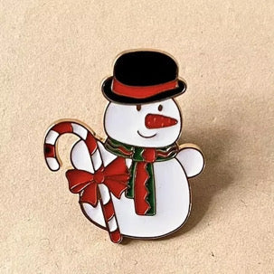 Julens finaste detalj för vårdens hjältar - Emaljnål Vårda Med Stil